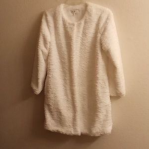 NEW Fever Fax Fir Winter Fall Preppy Size S White Color HC